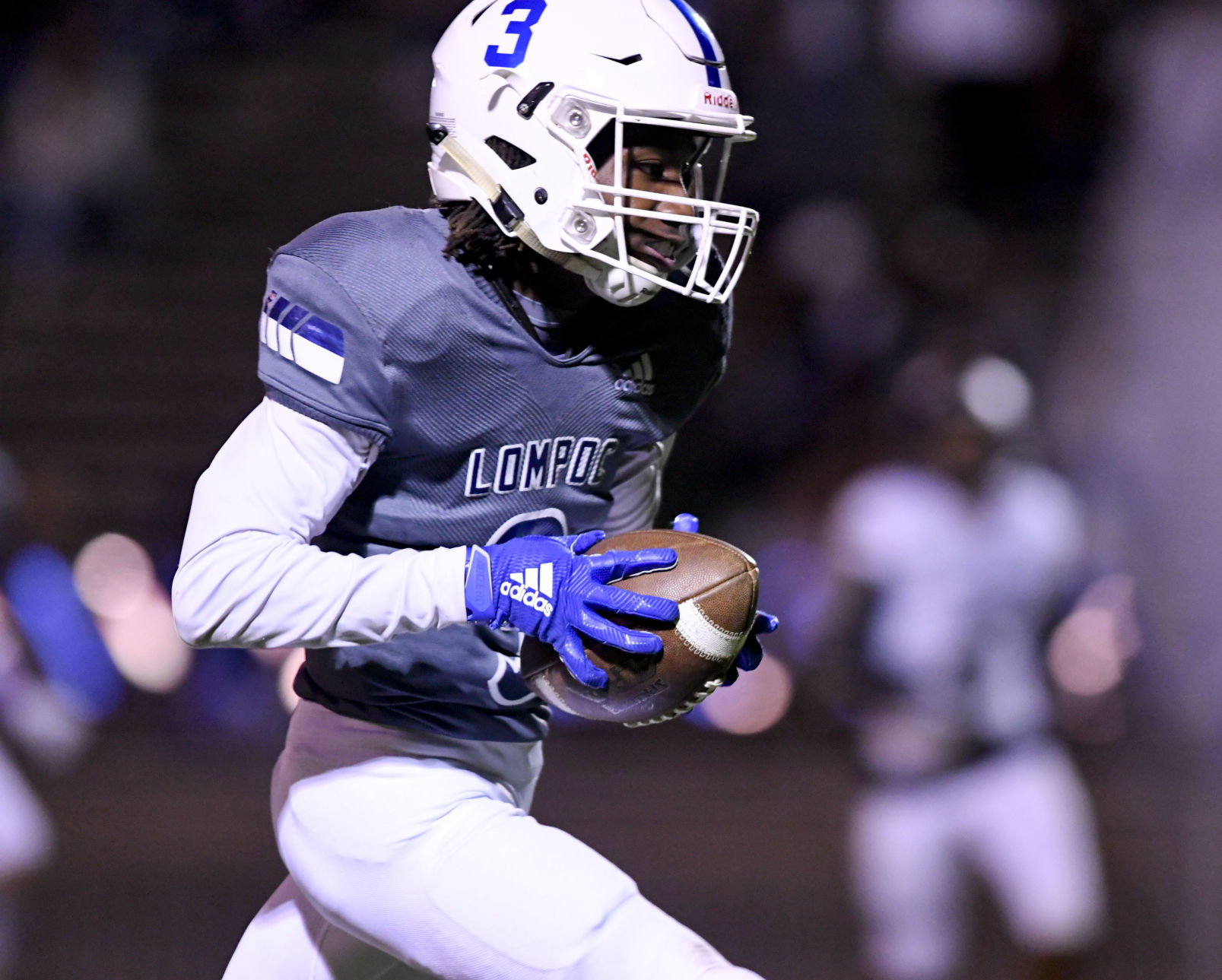 101119 DP Lompoc football 21.jpg
